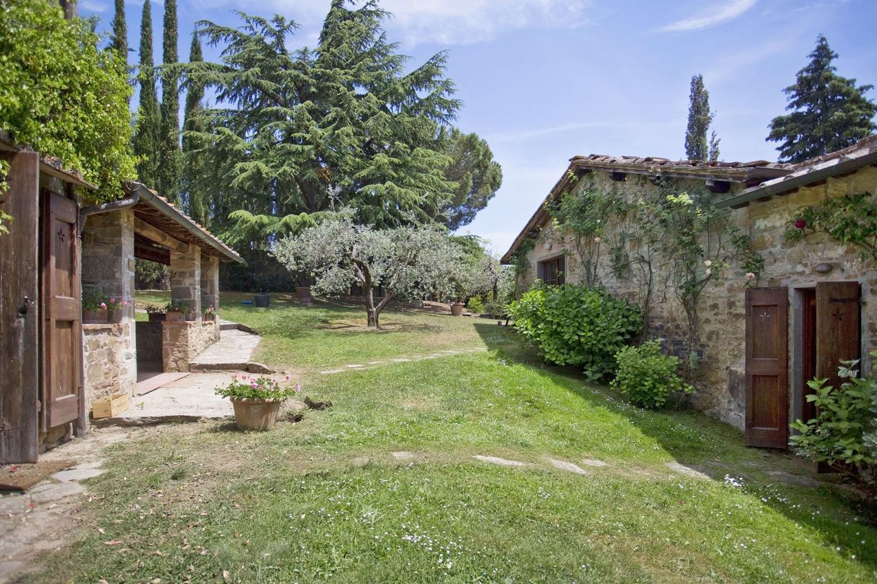 Pozza Di Volpaia By Salogi Villas Radda in Chianti Buitenkant foto